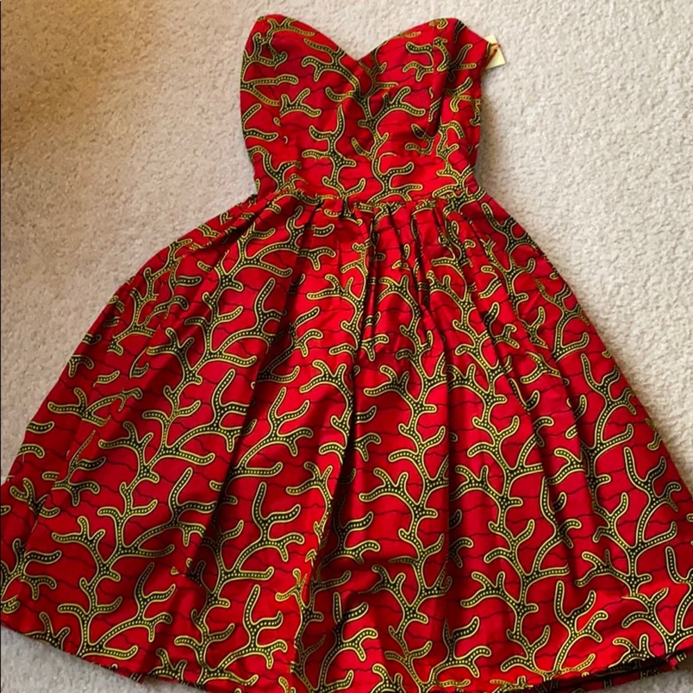 Grass fields strapless red dress